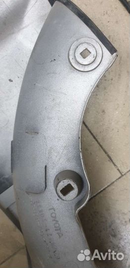 Toyota rav 4 30 накладка крышки багажника