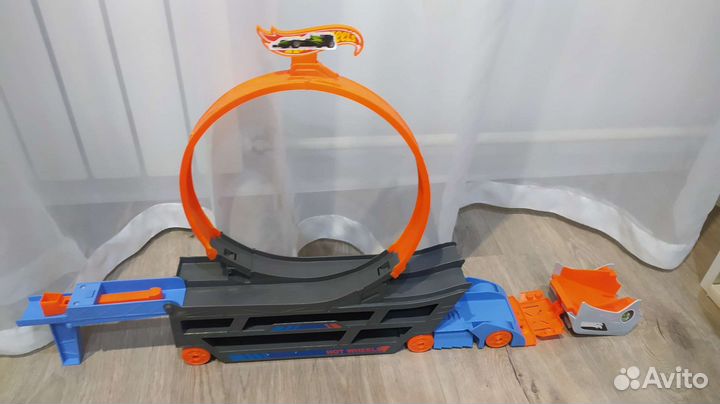 Хотвилс тягач автотрек hot wheels