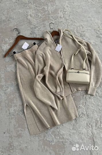 Костюм brunello cucinelli юбкой