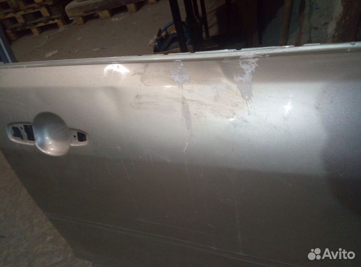 Дверь на mazda 3