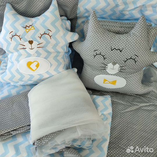 Комплект в детскую кроватку
