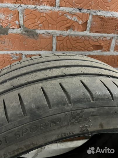 Michelin Pilot Sport 4 255/40 R19 и 285/35 R19