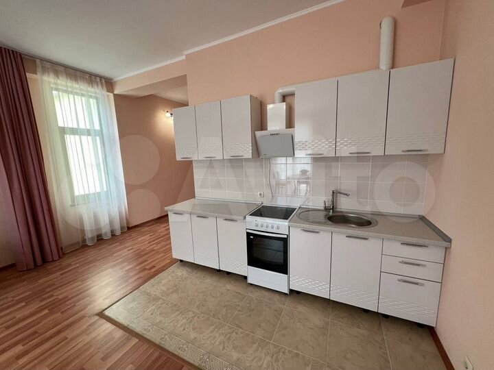 3-к. квартира, 120 м², 2/5 эт.