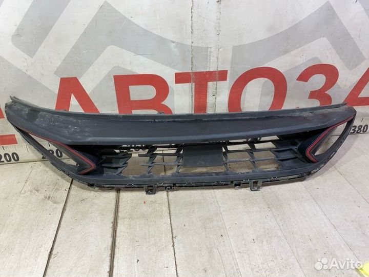 Решетка в бампер передняя Kia Cerato 4 2021-Нв