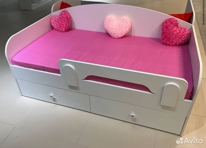 Детская кровать с ящиками новая