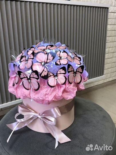 Сюрприз на день рождения из бабочек