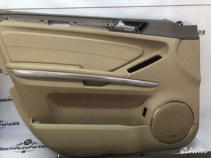 Комплек обшивок двери Mercedes GL W164