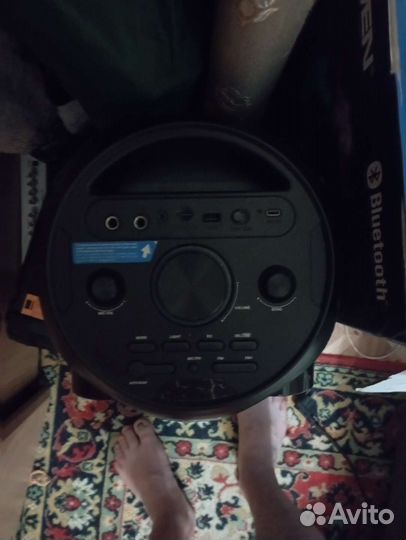 Портативная колонка