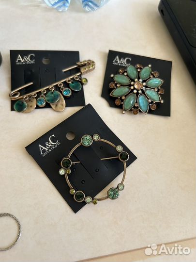 Броши Норвегия A&C