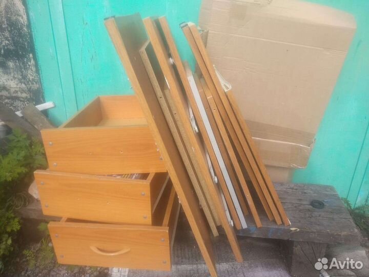 Стол компьютерный