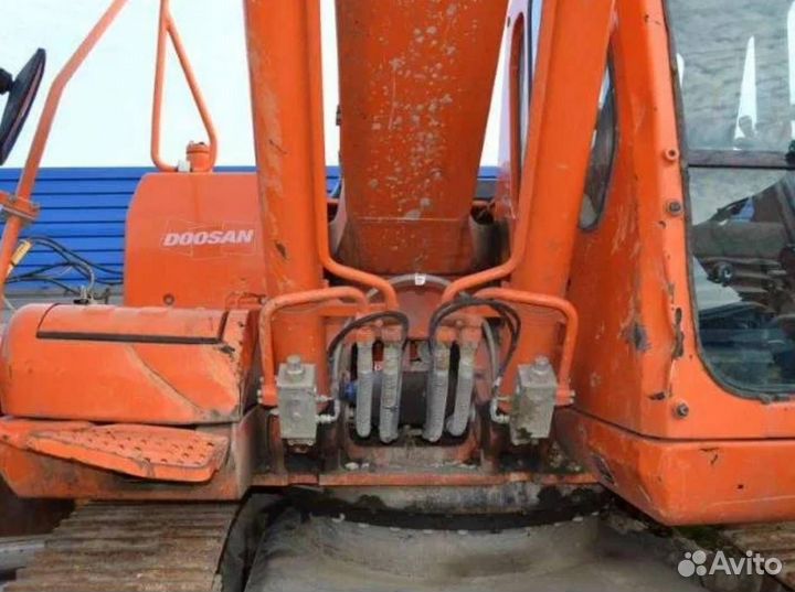 На разборке Досан Doosan