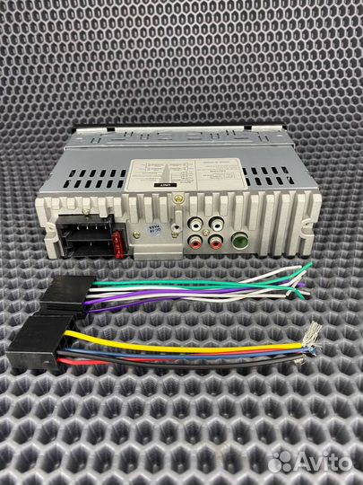 Магнитола с Bluetooth / AUX / USB