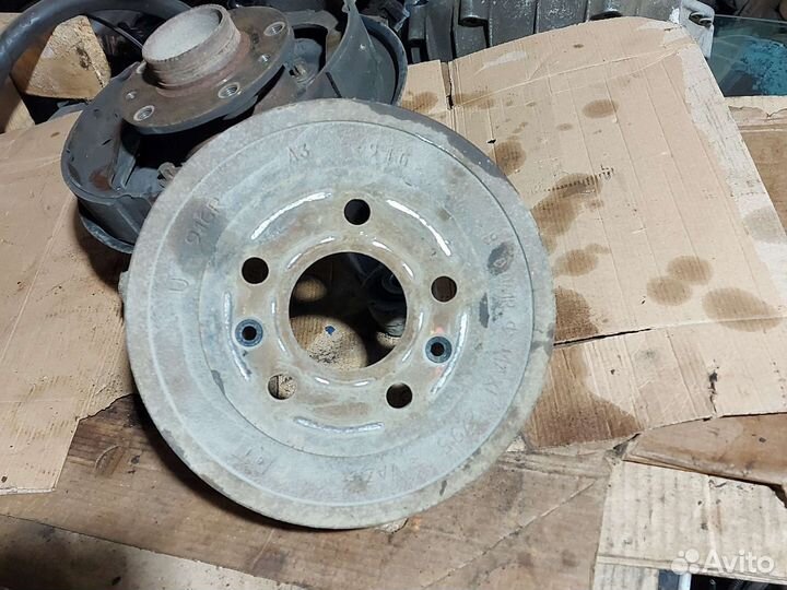 Кулак поворотный задний правый Renault Duster