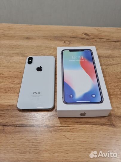 iPhone X, 256 ГБ