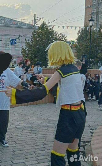 Косплей Рин Кагамине