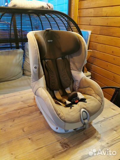 Продам автокресло Romer