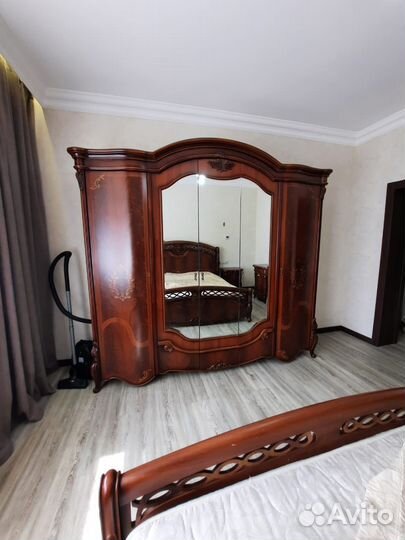 Спальный гарнитур евро