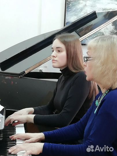 Репетитор по фортепиано и сольфеджио