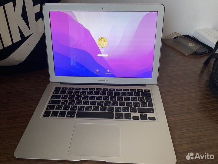 MacBook Air (13-inch, 2017)