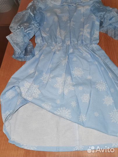 Новогодний костюм Снежинки для девочки