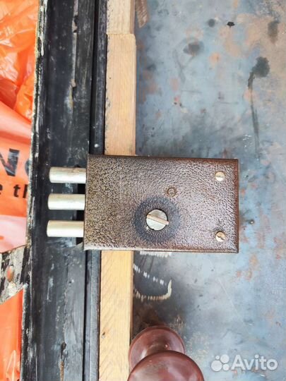 Металлическая дверь бу