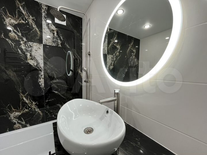 2-к. квартира, 64 м², 14/16 эт.