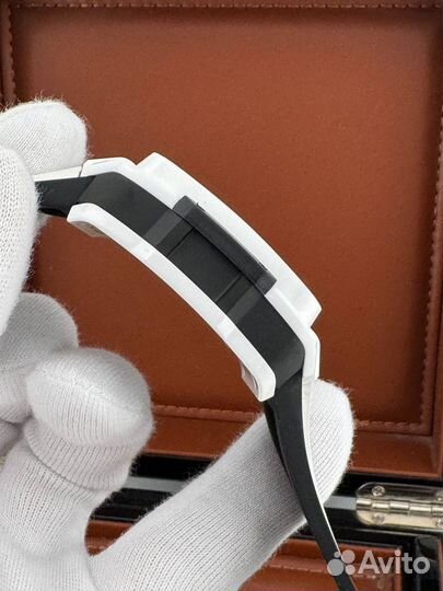 Часы Hublot Square Bang Unico