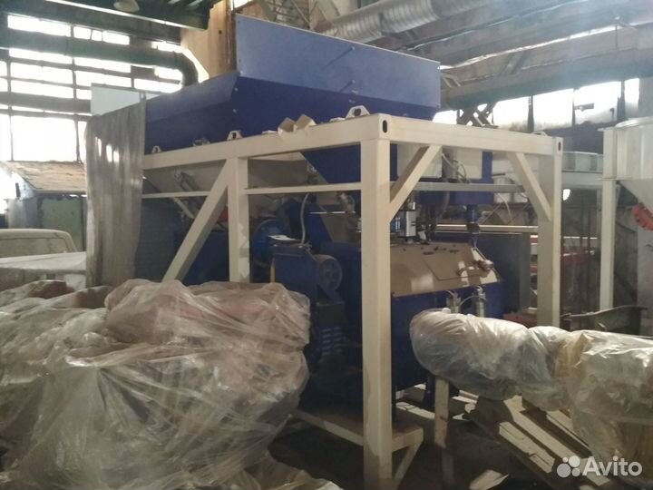 Линия для производства щелевых полов вум-8