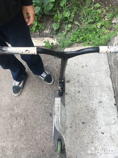 Трюковой самокат h10