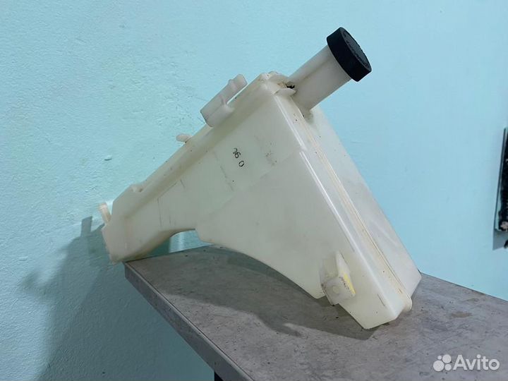 Бачок расширительный Nissan tiida C11