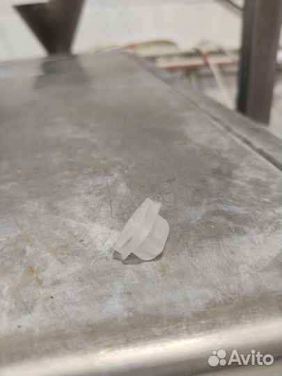 Е39 клипсы крепления декоративных планок