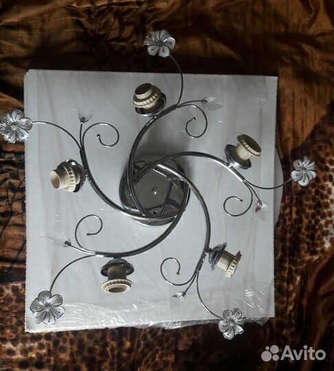 Плафон стеклянный для люстры. Люстра в подарок