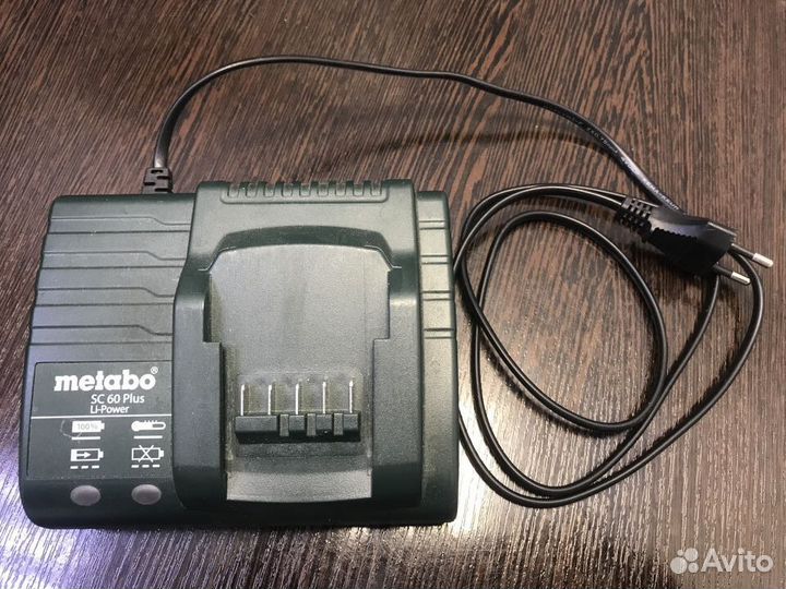 Зарядное устройство SC 60 Plus Li Power
