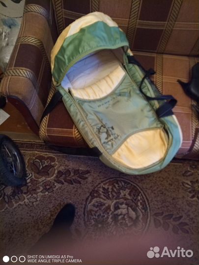 Детская коляска + Горка для купания в подарок