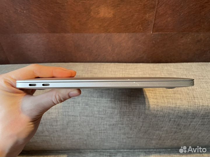 MacBook Pro 13 2017 i5 8гб 128гб 2TB