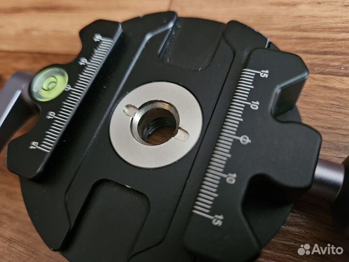 Панорамнная площадка для штативной головки