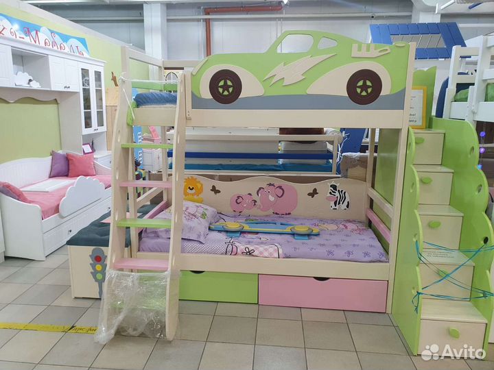 Двухъярусная кровать