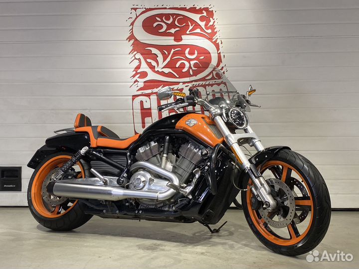 Harley Davidson V-Rod Muscle, 55000 км, 2011