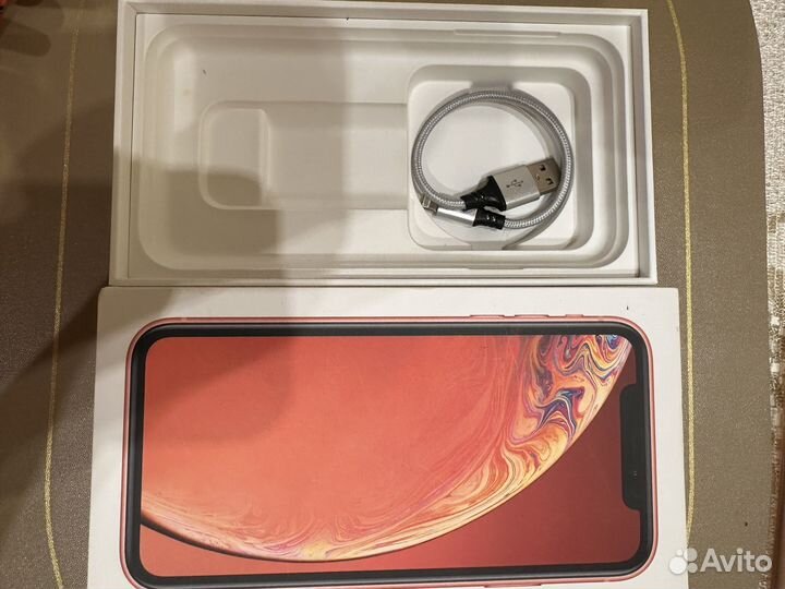 iPhone Xr, 64 ГБ
