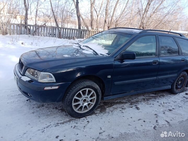 Дверь volvo s40