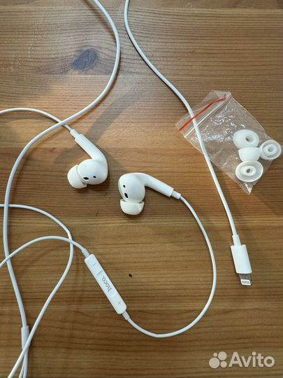 Наушники lightning