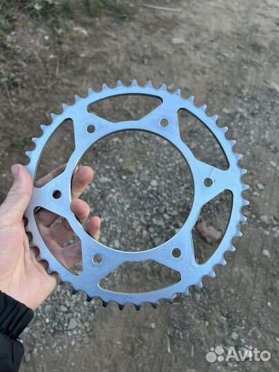 Звезда ведомая 520 49 на эндуро