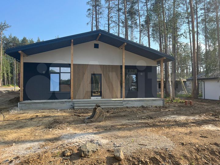 Коттедж 153,4 м² на участке 8,7 сот.