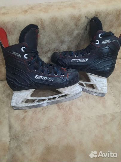 Хоккейные коньки bauer