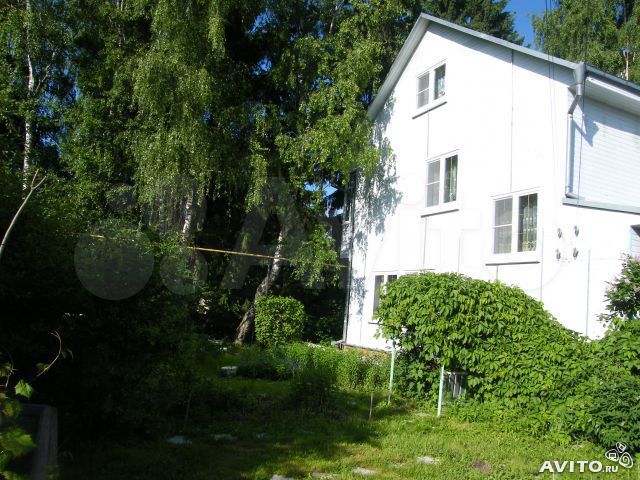 Дом 180 м² на участке 37 сот.