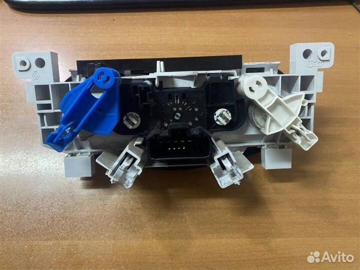 Блок управления отопителем LADA Largus универсал 5