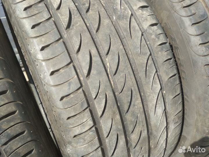 Pirelli P Zero Nero GT 235/45 R17 и 255/40 R17 97Y