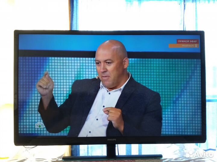 Телевизор Philips 40