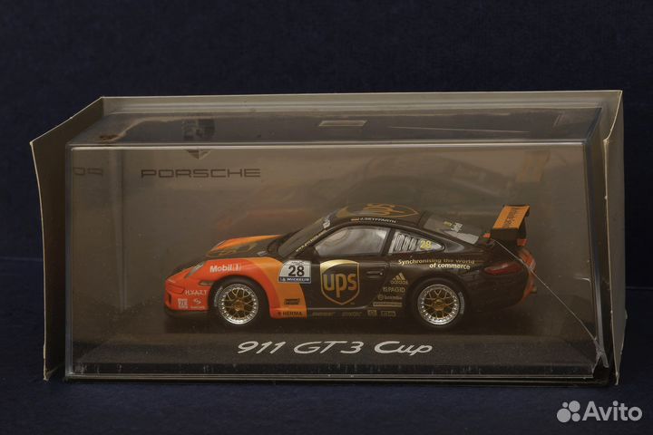 Модель автомобиля Minichamps 1:43 Porshe 911