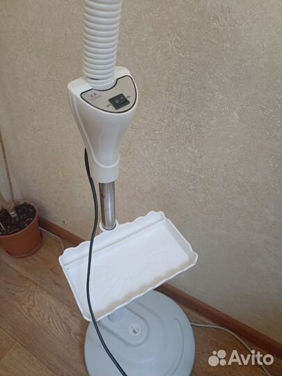 Лампа-лупа напольная для косметолога бу